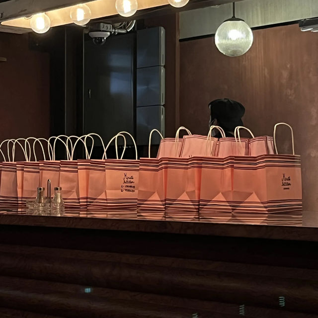 【韓国🇰🇷ソウル📍】開店直後から行列ができるチュロス店