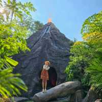 Dino Park Phuket Mini-golf ที่มาในตีม Jurassic 