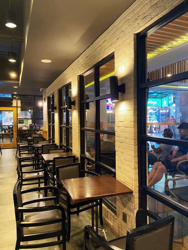 Malaysia’s 200th Starbucks store in Bintang Walk🍸