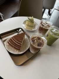 ☕️ Half House Cafe คาเฟ่ที่จริงใจ