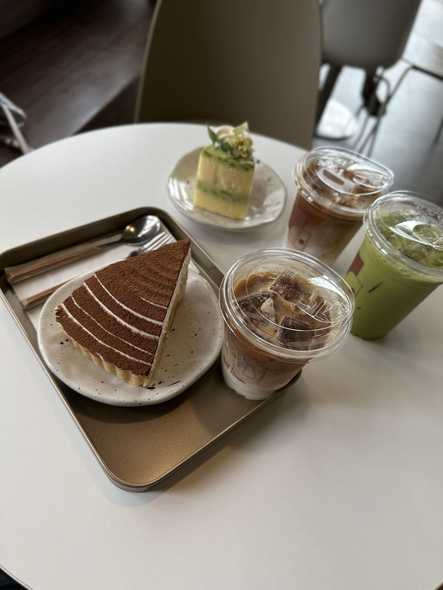 ☕️ Half House Cafe คาเฟ่ที่จริงใจ