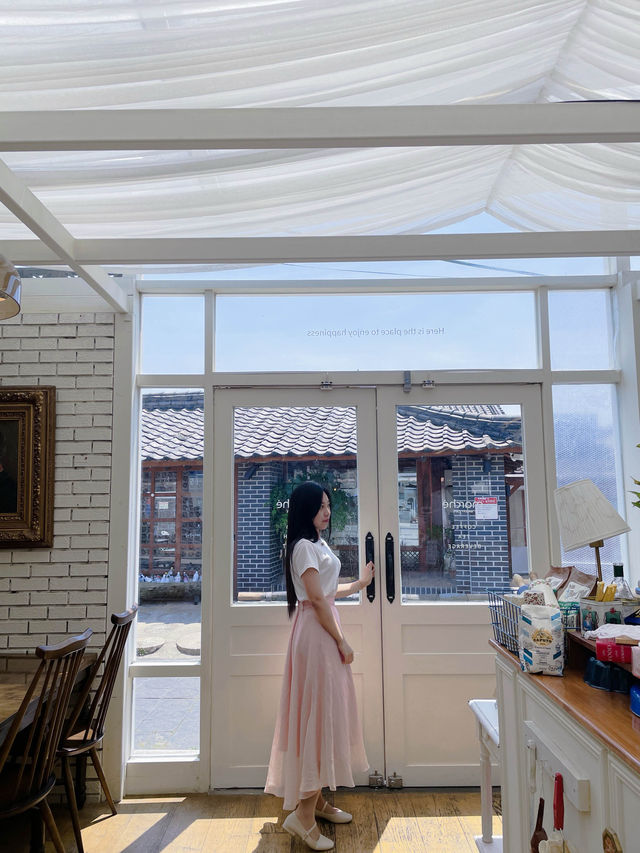 경주 감성카패로 유명한 카페마르쉐