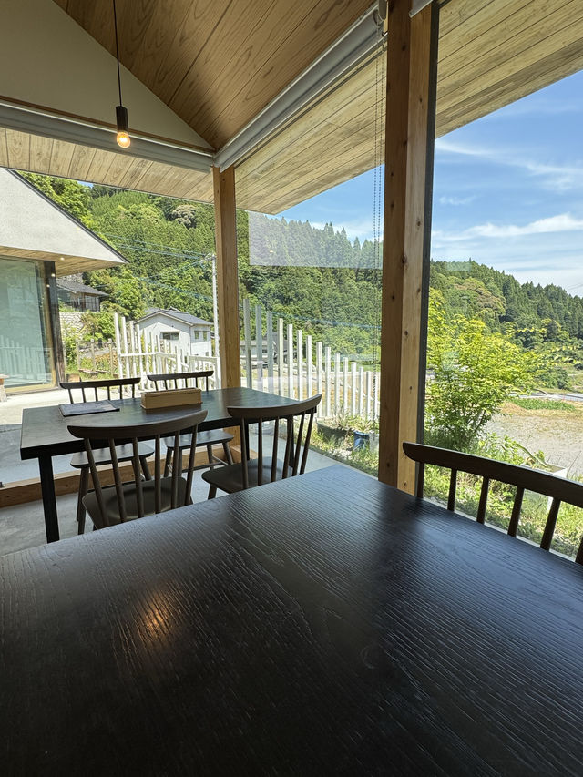【福岡カフェ】宝珠山の棚田を眺めながら、のんびりと土鍋ご飯はいかが？🍚