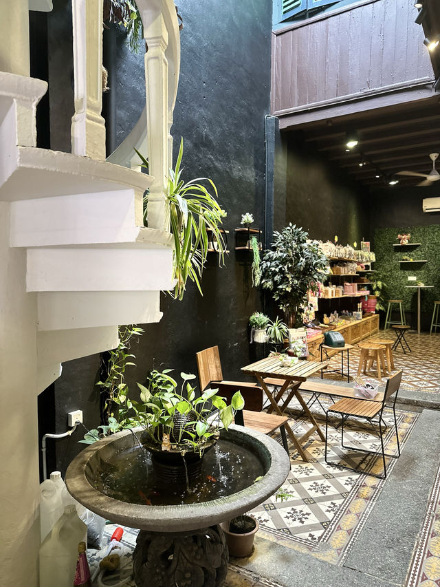 Cute Little Crepe Cafe in Jonker Street