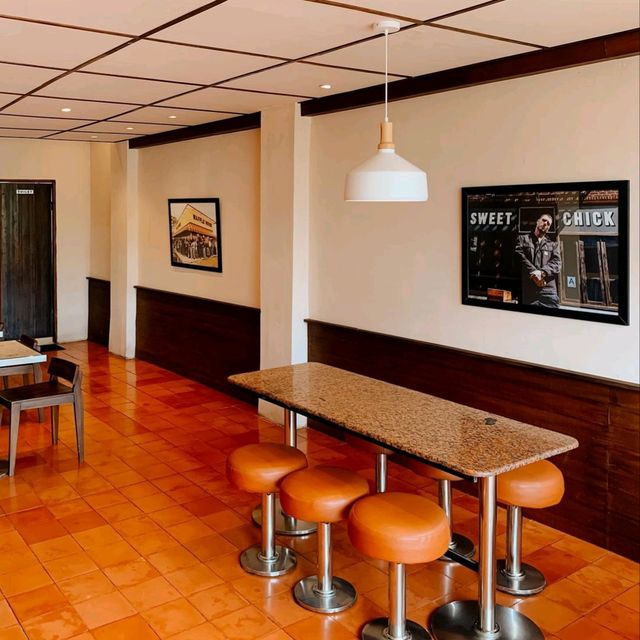 FUNKYDAK YOGYAKARTA | AMERICAN DINER CONCEPT IN YOGYAKARTA