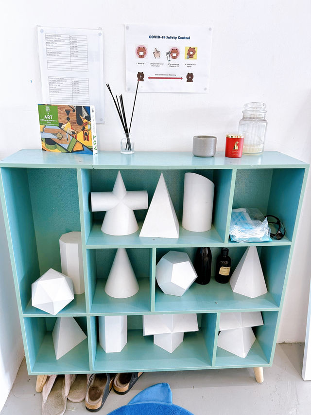 Twelve Tsuki Art and Craft Studio