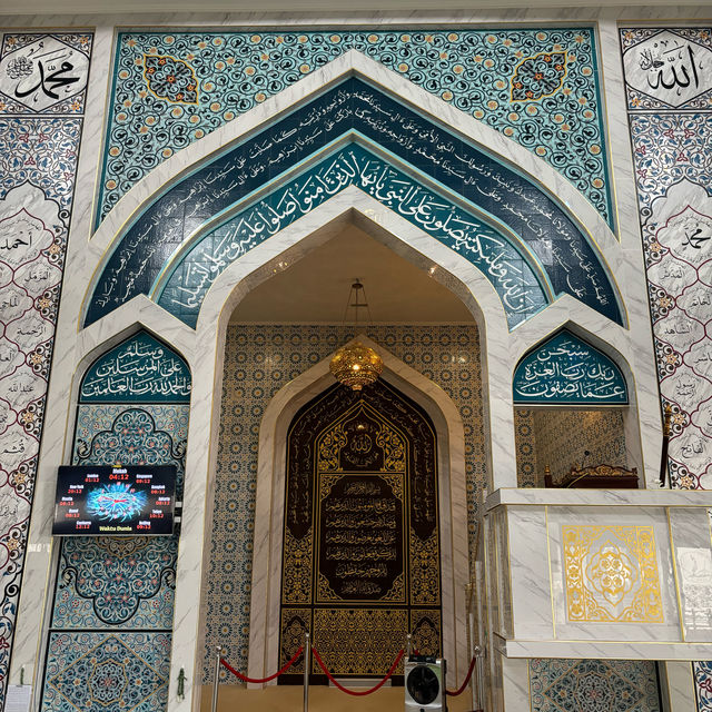 a unique mosque with beautiful ocean view