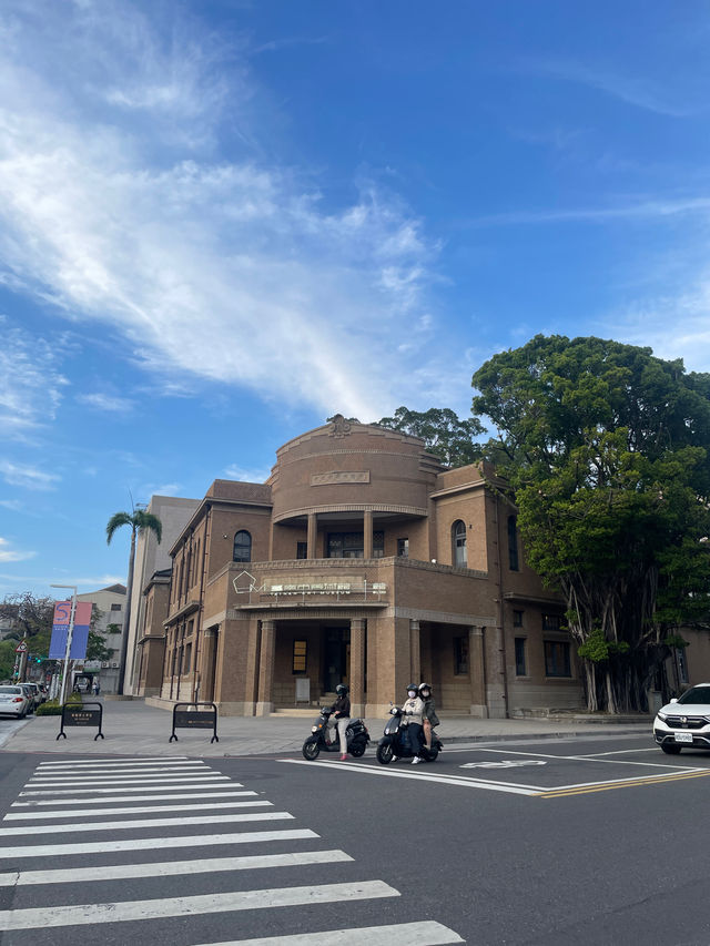 Explore the art at Tainan Art Museum🏛️🖼️🎨