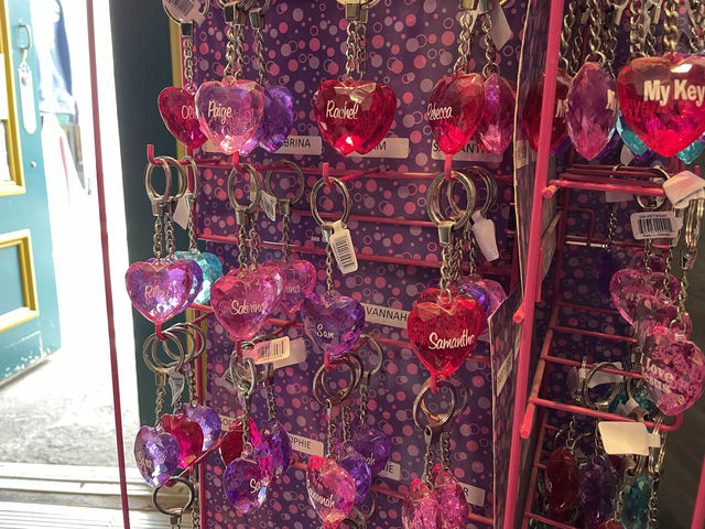 올드퀘벡에서 특별한 기념품을 사고 싶다면? “Boutique du Lys"