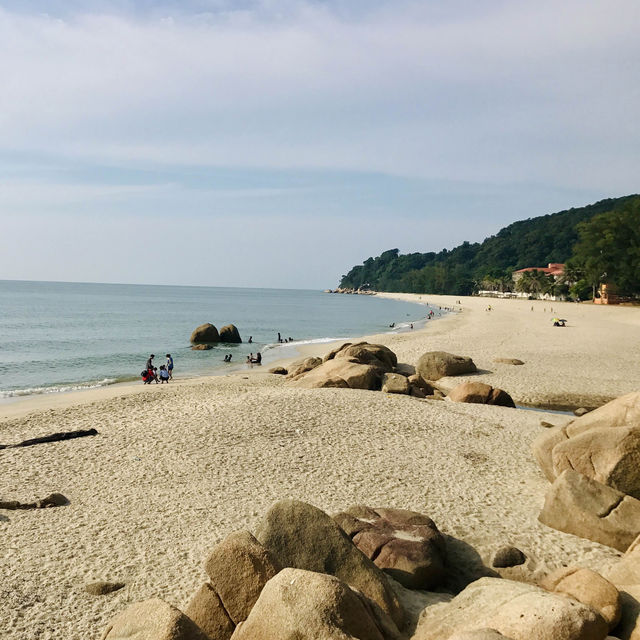 Experience the Charm of Teluk Cempedak Beach: A Perfect Day and Night Escape