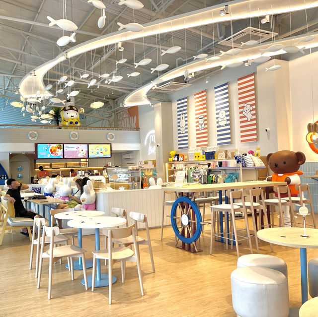 Miffy's Voyage Café Pattaya คาเฟ่น่ารักพัทยา