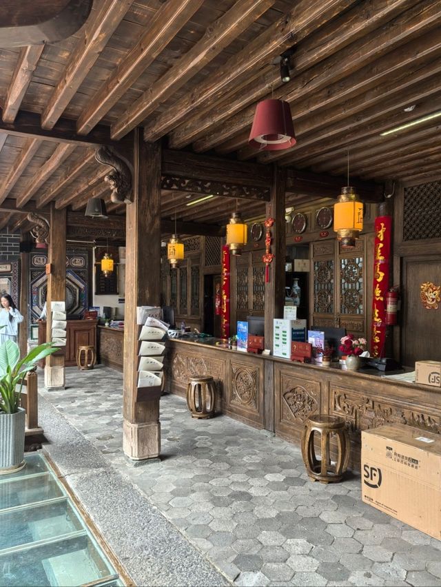 Love at the First Sight @Dali Yunnan