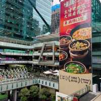 「廣東啫啫煲」，餐廳位於卓越INTOW商場