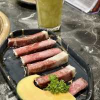 ใครชอบเนื้อ ต้องร้าน *เสือเป็นสัตว์กินเนื้อ*