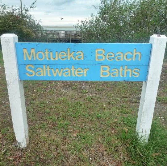 "Motueka Beach: A Tranquil Coastal Retreat on New Zealand’s South Island"