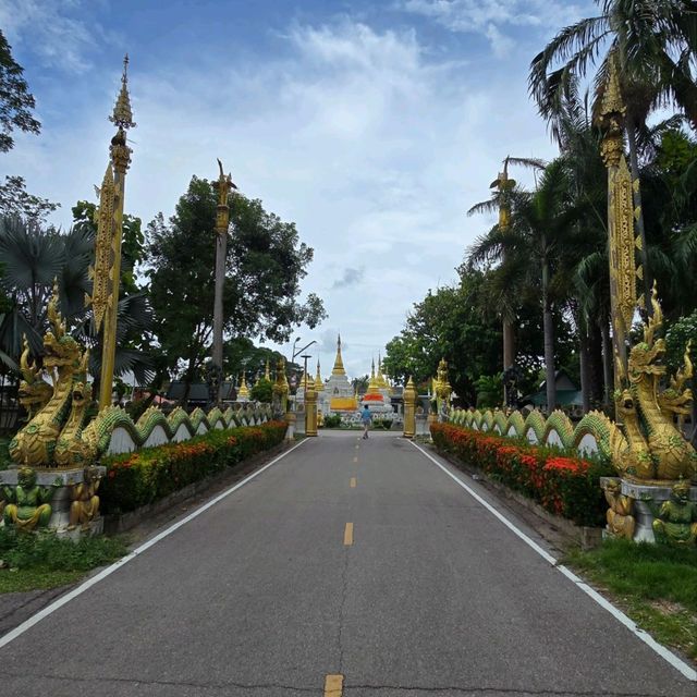 วัดพระเจดีย์ซาวหลัง พระอารามหลวง ลำปาง