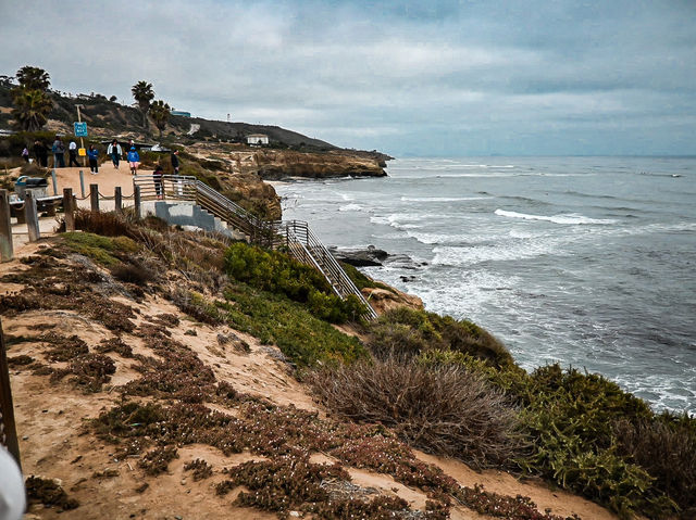 🇺🇸 Adventure in Sunset Cliffs National Park