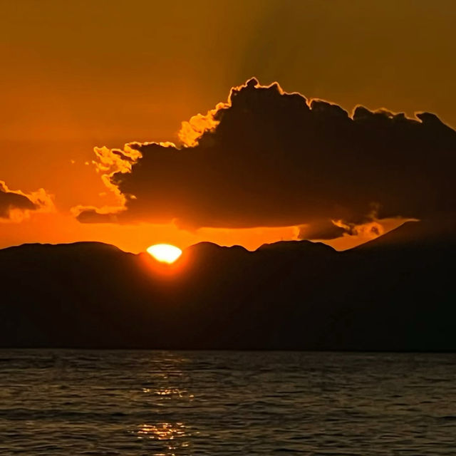 竹野海岸：海景與夕陽的絕美交響曲🌅🌊✨