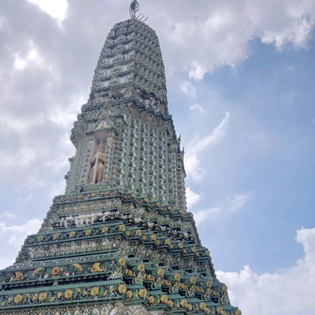 วัดที่สร้างตามธรรมเนียมประเพณีโบราณ