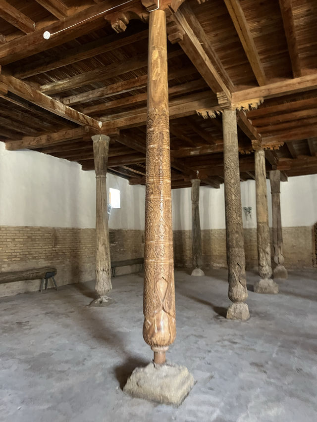 被認為是烏茲別克最古老原始的清真寺🕌☪️