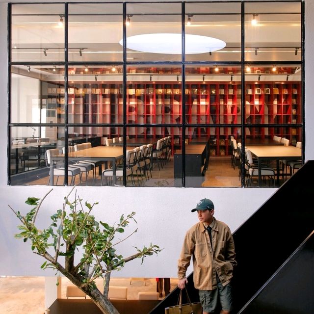 Contrast coffee