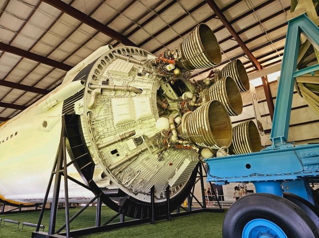 Checklist completed, a visit to the magnificient Space Centre at Houston