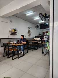 ร้าน "ข้าวมันไก่วินเทจ" – ความอร่อยที่ต้องลอง!