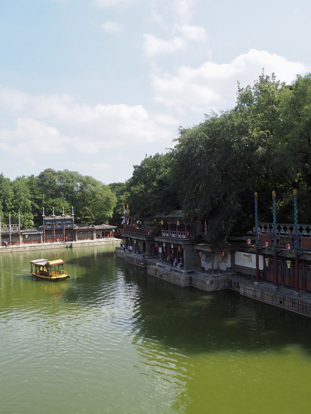 A Morning at Beijing’s Summer Palace: Gardens, Temples and Timeless Charm