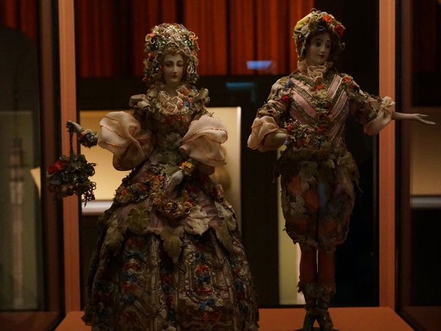 【イタリア・ミラノ】映画監督ウェス・アンダーソン監修の特別展　プラダ財団美術館
