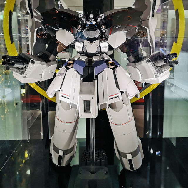 Gundam Paradise: Exploring the Ultimate Mecha Showcase at Odaiba!