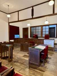 明治時代の裁判所だった歴史美術館。