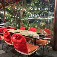 คาเฟ่เค้กอร่อย บรรยากาศน่ารัก