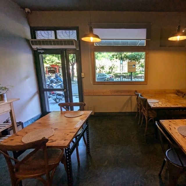 溫馨可愛的越南小館子：婆婆河粉小館 - PopoPhở