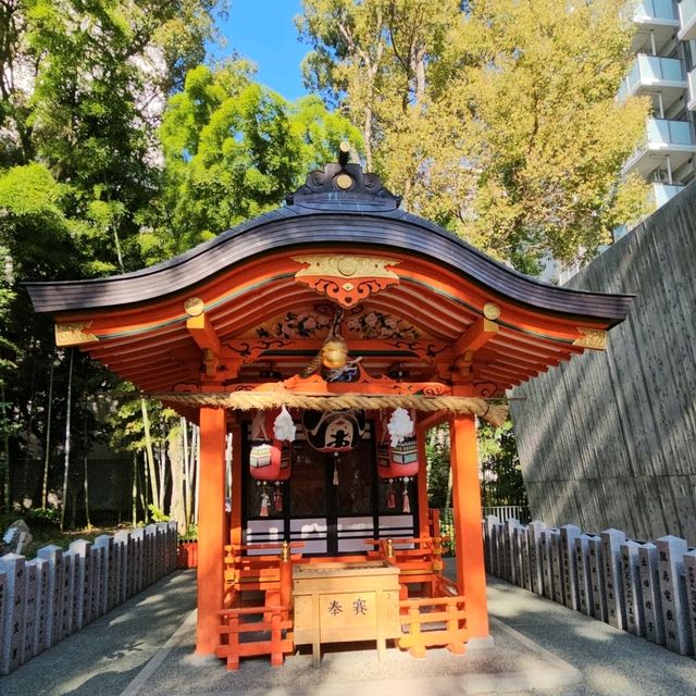 神戶必遊，莊嚴且極具歷史的生田神社。