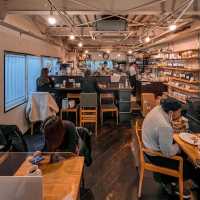 Peak Roast Coffee Osaka