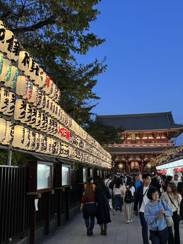 黃昏下的淺草寺：在光影交錯中尋找心靈的嚮往