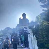 นั่งรถบัสจากสนามบินไปกระเช้า Ngong Ping 36