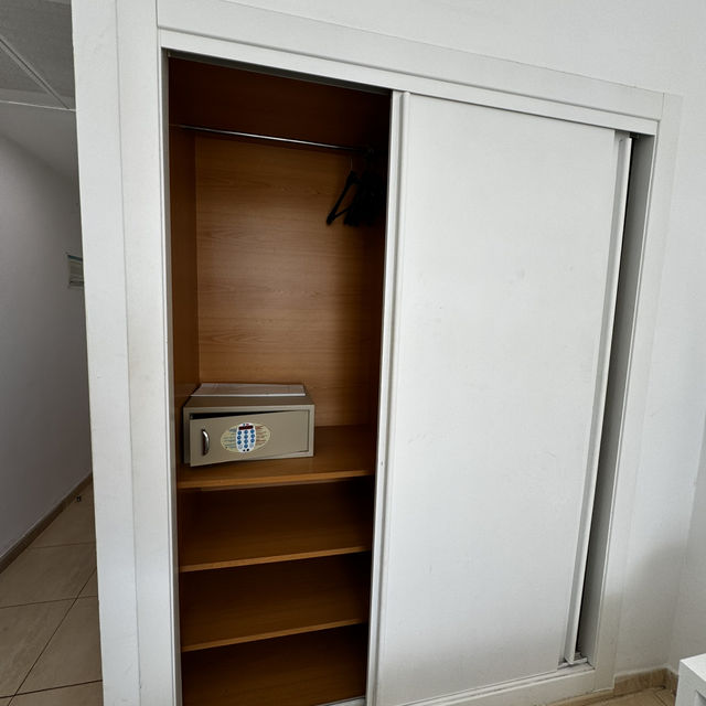 🥳お部屋で海を眺めながら😎クラブ気分🏖️