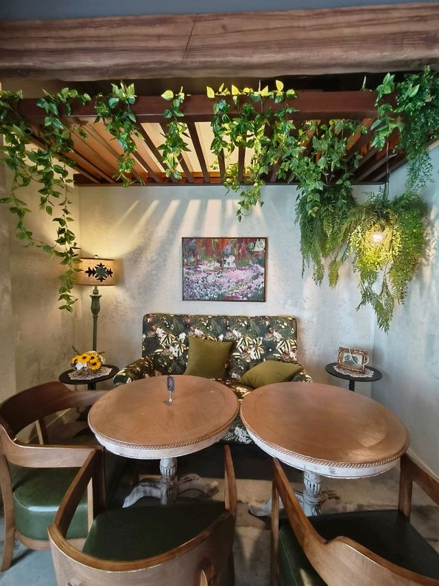 Where Tradition Meets Modern Charm