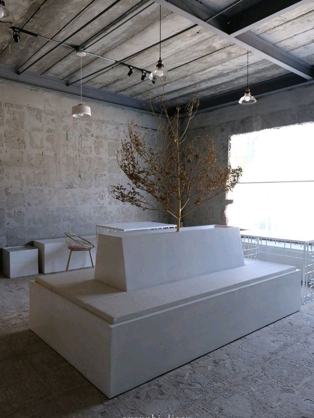 Key Cafe & Gallery