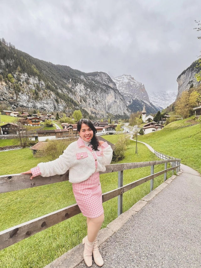 A Day of Leisurely Stroll in Lauterbrunnen! 