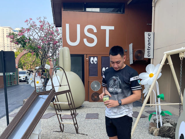 TRUST Cafe and Studio