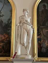 Free magnificent royal castle on Wednesday! Only in Warsaw