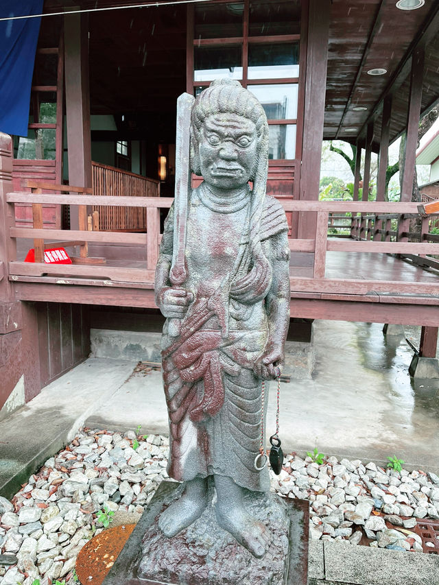 “Qingxiu Temple: A Timeless Sanctuary of Japanese Elegance in Taiwan”