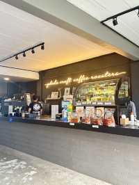 Phala Craft Coffee Roasters : คาเฟ่วิวทะเล ระยอง