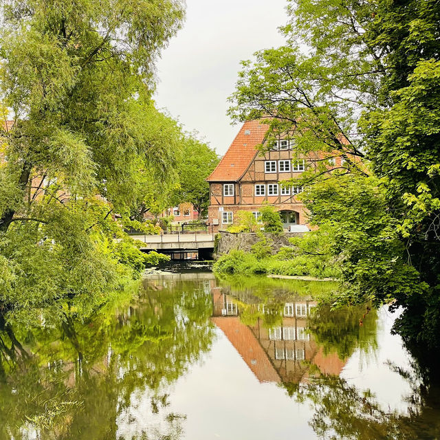 A romantic city rich in history and charm👫🎉😎