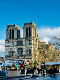 🌊 Seine River – The Heart of Paris! 🇫🇷