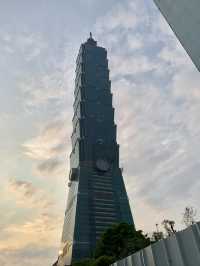 台北輕鬆一日遊：大安森林公園、台北101與象山🌳🏙️