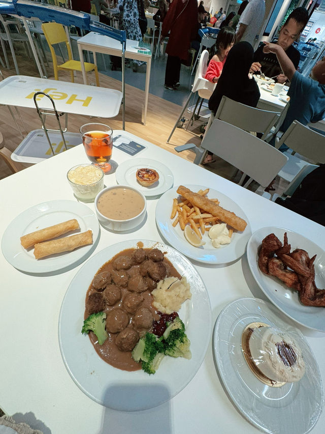Satisfy Your Cravings with Swedish Flavors at IKEA Cheras! 🇸🇪🍴”