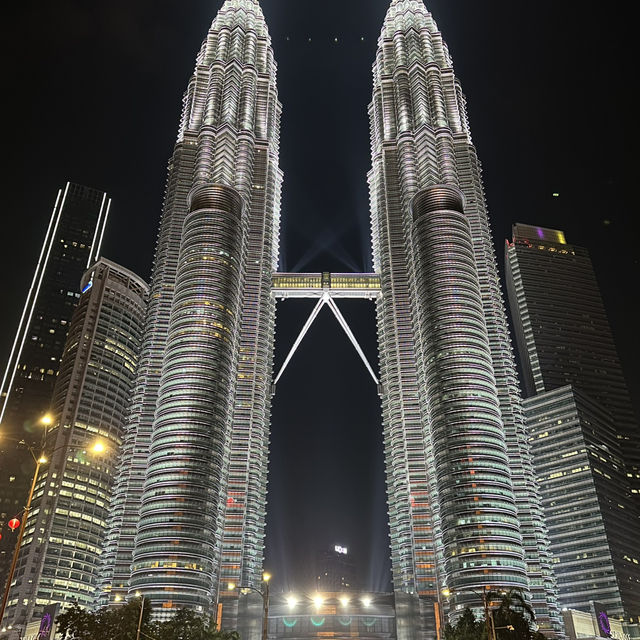 【マレーシア】🇲🇾 ペトロナスツインタワー